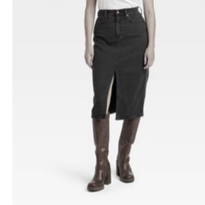 Black Jean skirt with slit